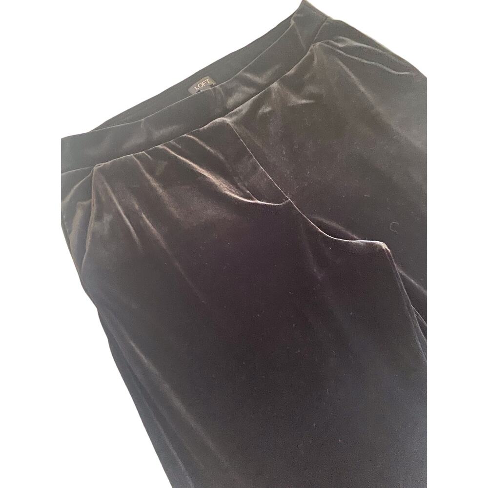 LOFT WOMEN’S BLACK VELVET STRAIGHT LEG WINTER ,SPANDEX,COZY, PARTY PANTS SZ-L